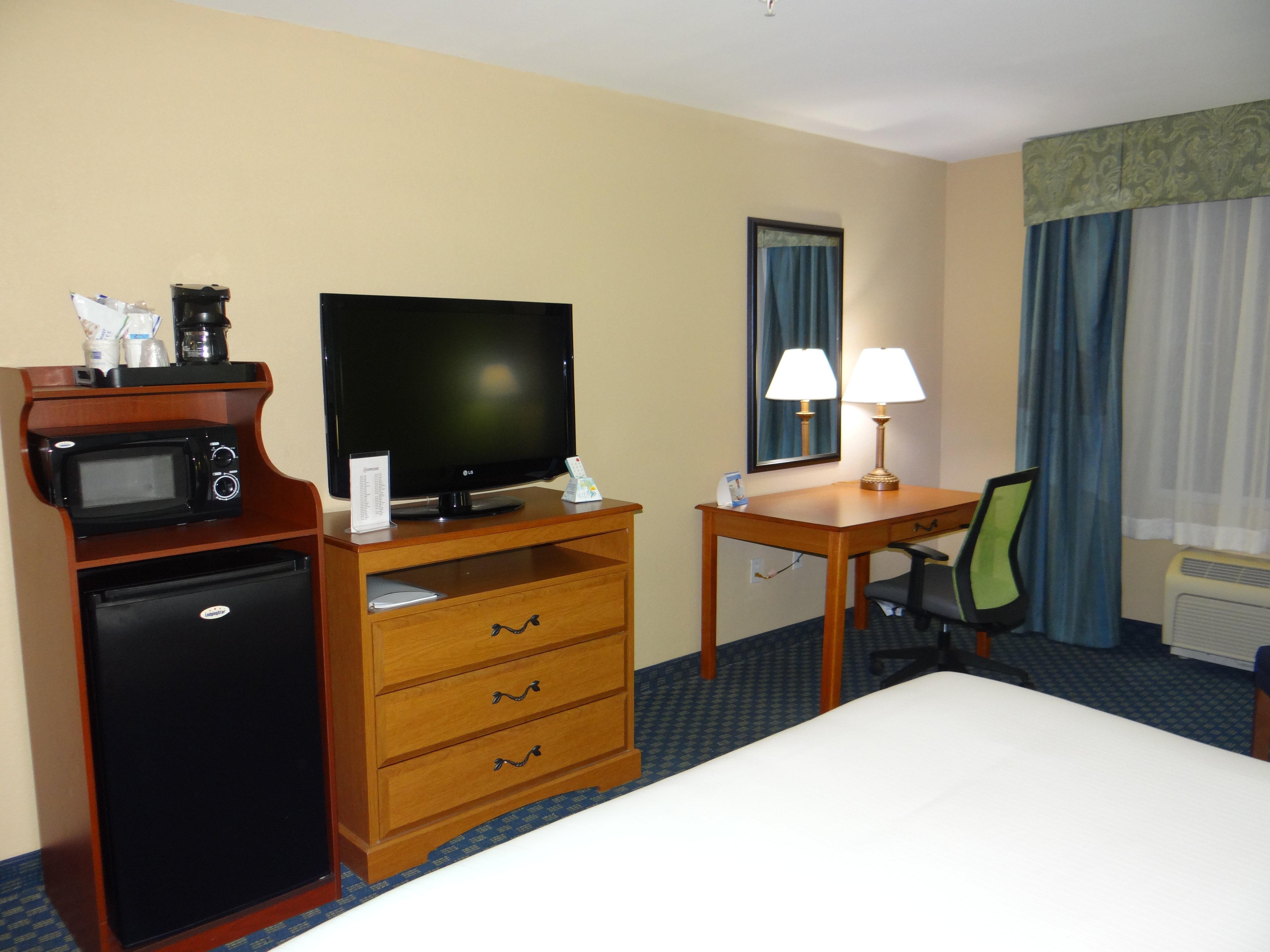 Holiday Inn Express Hotel & Suites Salisbury - Delmar By Ihg Dış mekan fotoğraf