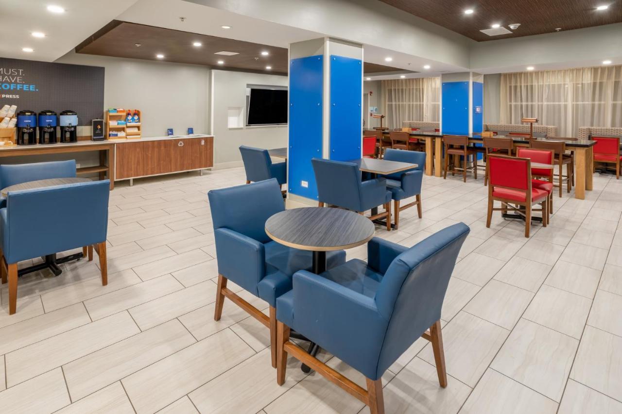 Holiday Inn Express Hotel & Suites Salisbury - Delmar By Ihg Dış mekan fotoğraf