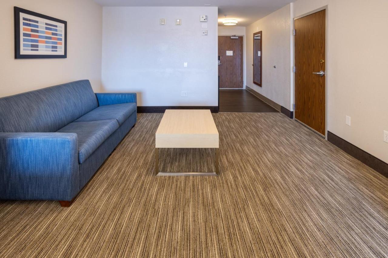 Holiday Inn Express Hotel & Suites Salisbury - Delmar By Ihg Dış mekan fotoğraf