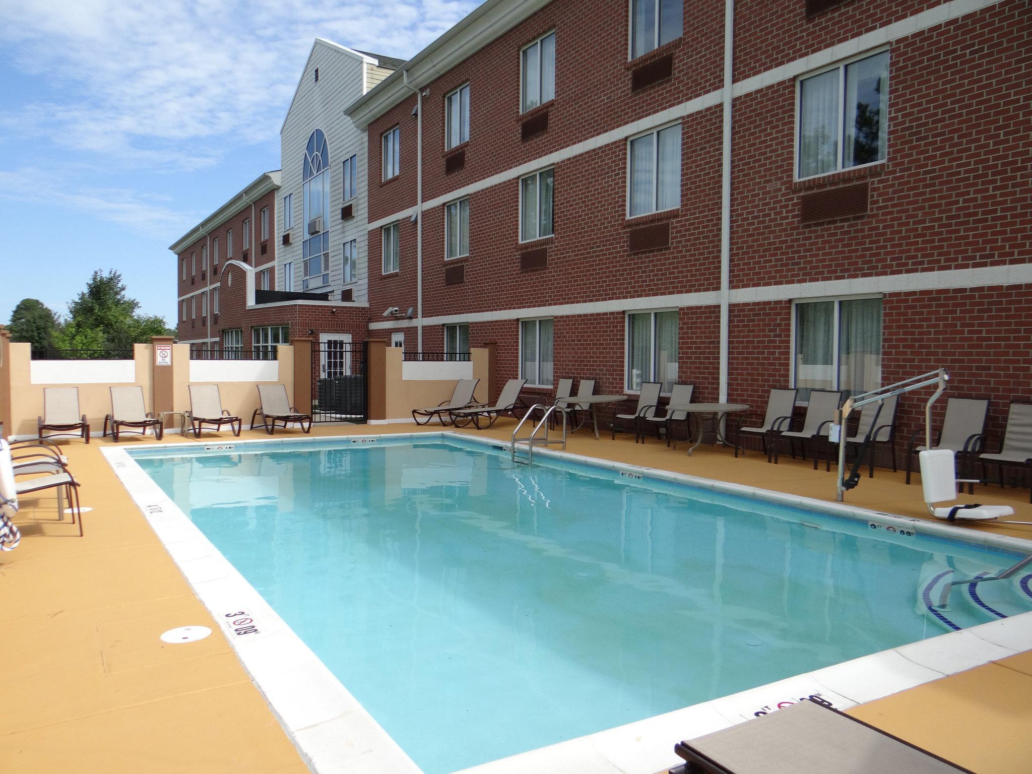 Holiday Inn Express Hotel & Suites Salisbury - Delmar By Ihg Dış mekan fotoğraf