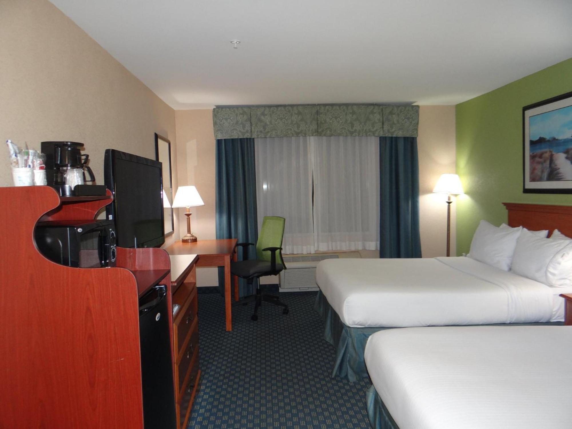 Holiday Inn Express Hotel & Suites Salisbury - Delmar By Ihg Dış mekan fotoğraf