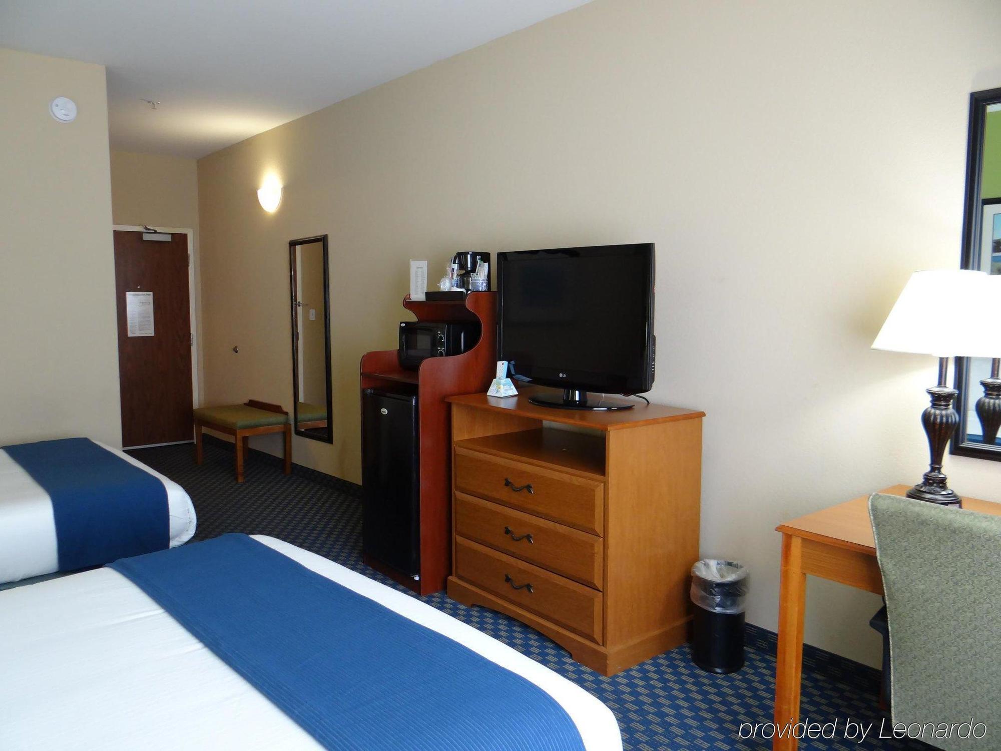 Holiday Inn Express Hotel & Suites Salisbury - Delmar By Ihg Dış mekan fotoğraf